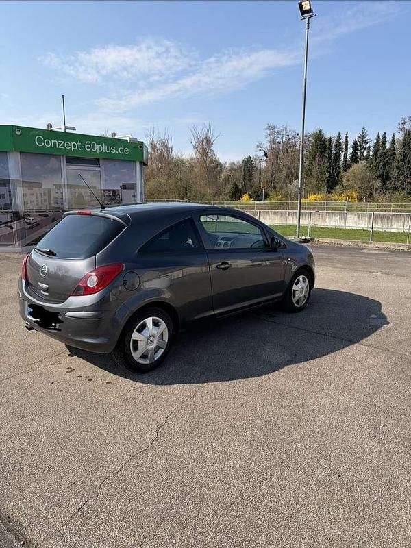 Gebraucht Opel Corsa Satellite 87 PS (63 kW) 2011 Kleinwagen