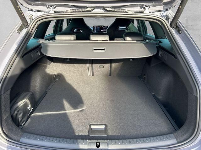 Neu Cupra Leon 150 PS (110 kW) 2025 Grau Kombi