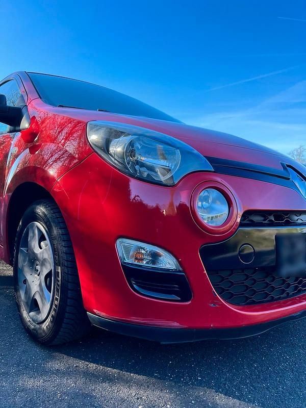 Gebraucht Renault Twingo 75 PS (55 kW) 2012 Rot Kleinwagen