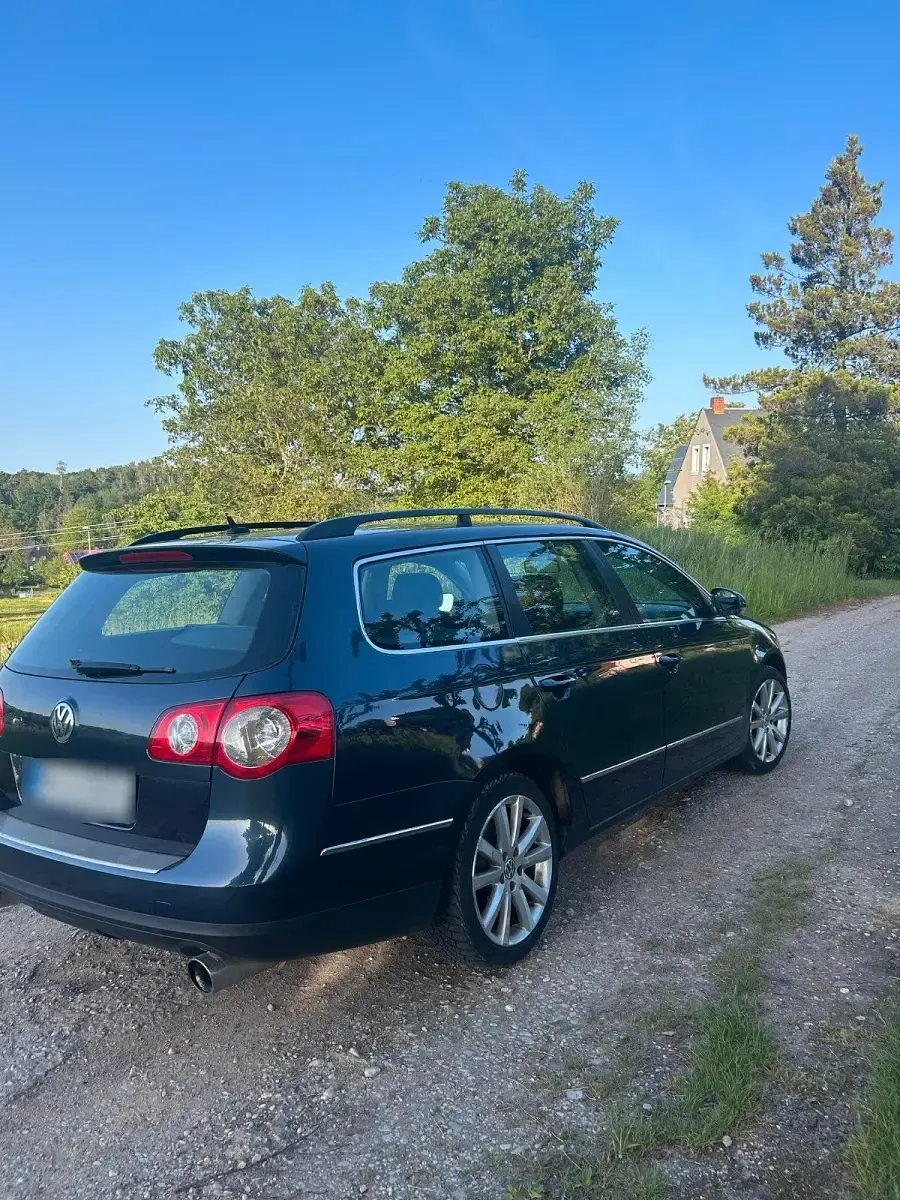 Gebraucht VW Passat Highline 150 PS (110 kW) 2005 Blau Kombi
