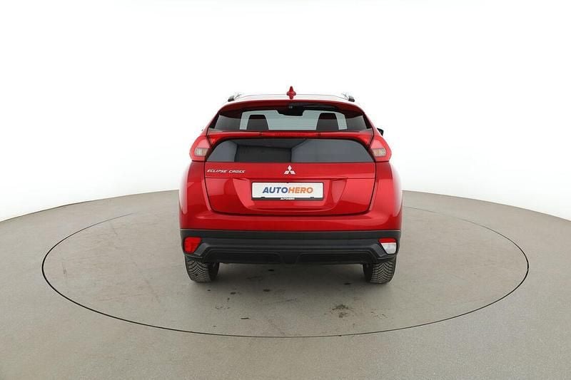 Gebraucht Mitsubishi Eclipse Cross Basis 163 PS (119 kW) 2019 Rot SUV