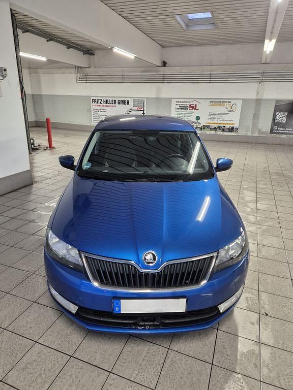 Gebraucht Skoda Rapid Ambition 116 PS (85 kW) 2017 Blau Kleinwagen