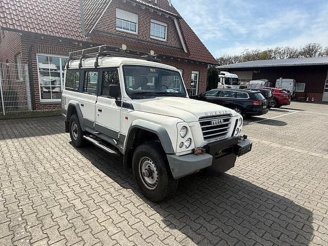 Second-hand Iveco Massif 145 CP (106 kW) 2009 Bej SUV