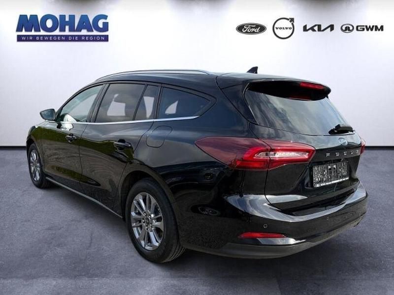 Gebraucht Ford Focus Titanium 125 PS (91 kW) 2022 Schwarz Kombi