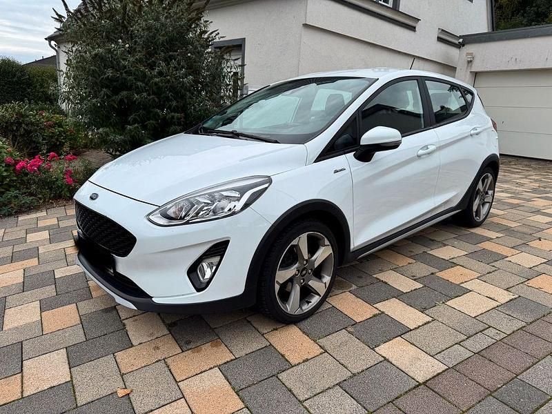 Weiß Gebraucht 2019 Ford Fiesta Active Kleinwagen | 8.650 € (Guter Preis) - Bild 1/4