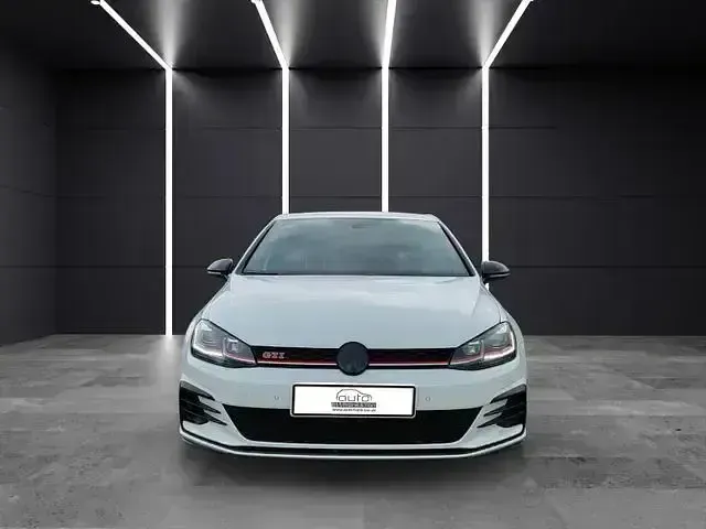 Second-hand VW Golf VII GTI 420 CP (308 kW) 2019 Alb Berlinǎ