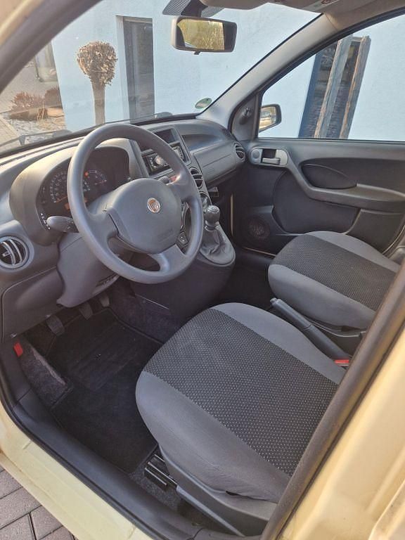 Gebraucht Fiat Panda 54 PS (39 kW) 2009 Gelb Kleinwagen