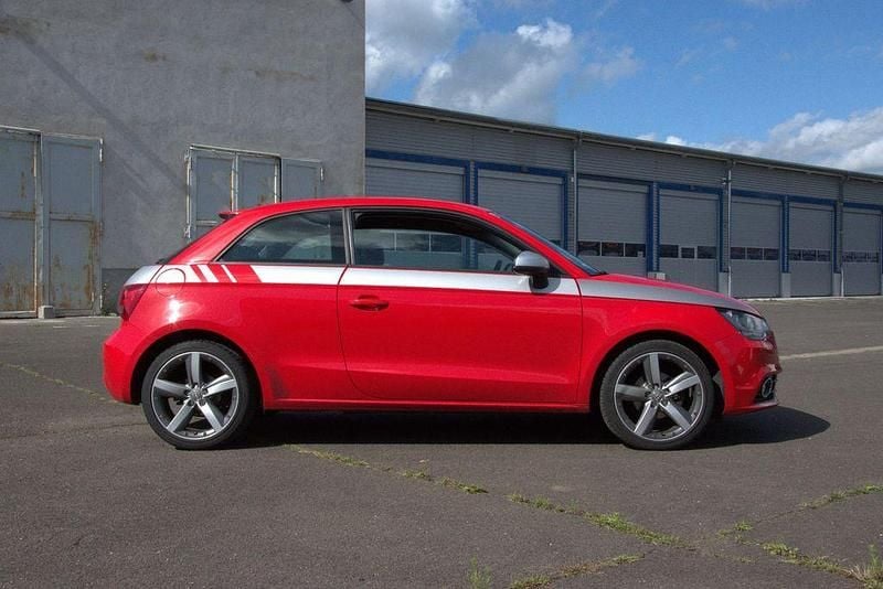 Rot Gebraucht 2013 Audi A1 Sport Kleinwagen | 8.999 € (Guter Preis) - Bild 1/4