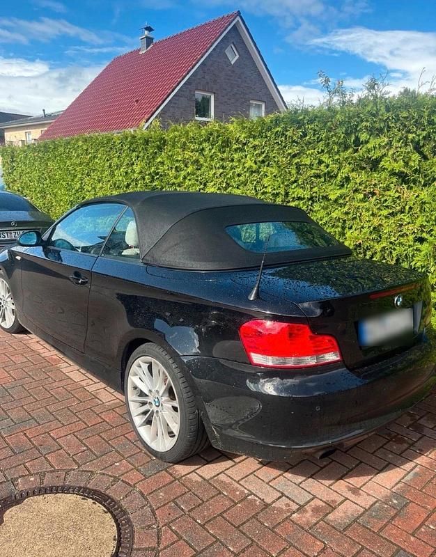 Gebraucht BMW 118 Cabriolet 143 PS (105 kW) 2008 Schwarz Cabrio