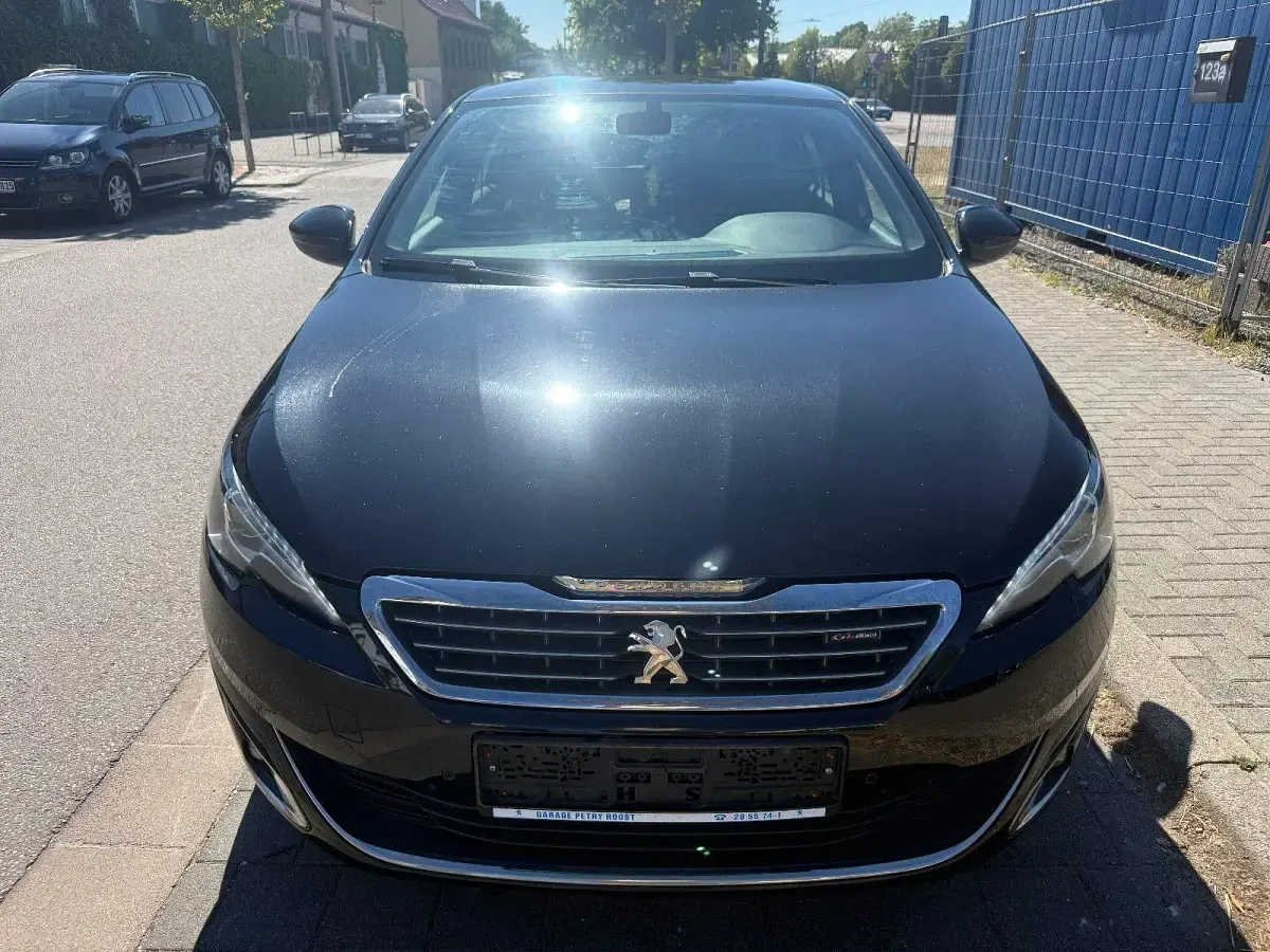 Gebraucht Peugeot 308 GT-line 131 PS (96 kW) 2016 Schwarz Limousine
