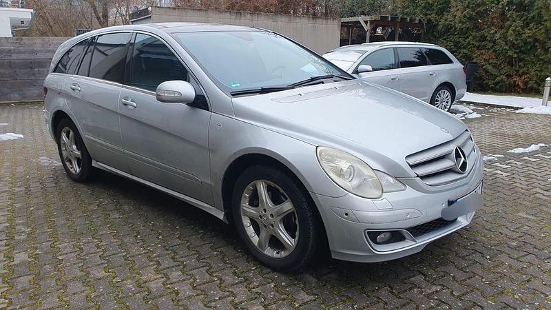 Gebraucht Mercedes R320 224 PS (164 kW) 2006 Silber Van / Kleinbus