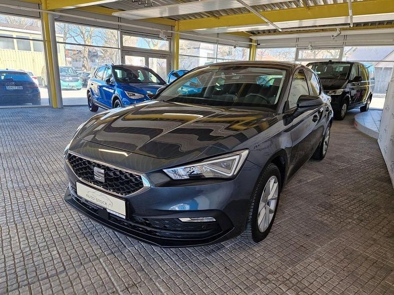 Gebraucht Seat Leon Style 131 PS (96 kW) 2020 Grau Limousine