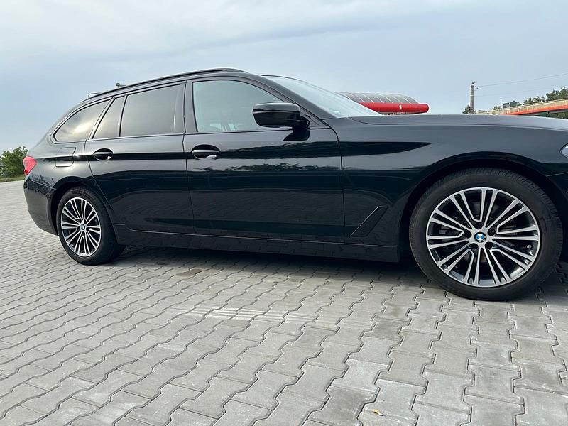 Second-hand BMW 520 Efficient Dynamics 184 CP (135 kW) 2019 Negru Break