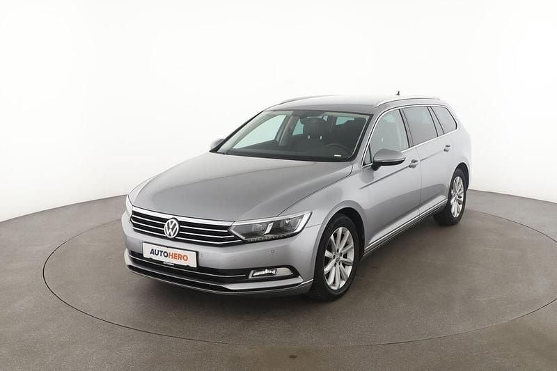 Grau Gebraucht 2018 VW Passat Highline Kombi | 17.510 € (Fairer Preis) - Bild 1/3