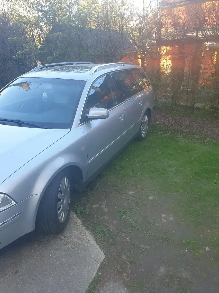 Gebraucht VW Passat 130 PS (95 kW) 2002 Silber Kombi