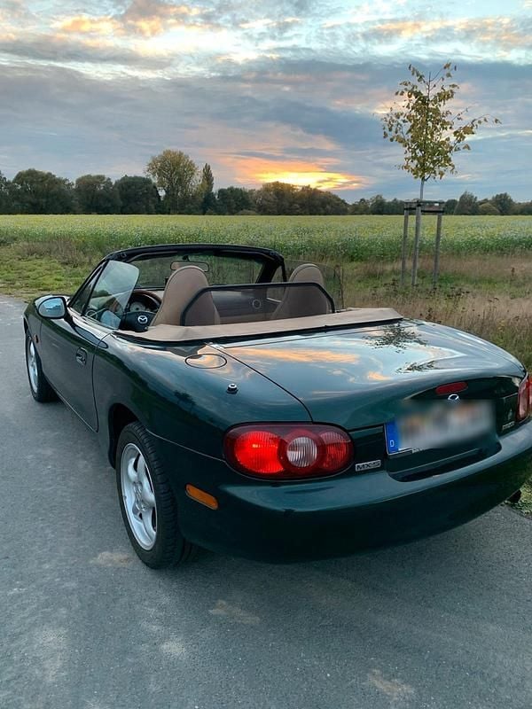 Gebraucht Mazda MX5 110 PS (80 kW) 2001 Grün Cabrio