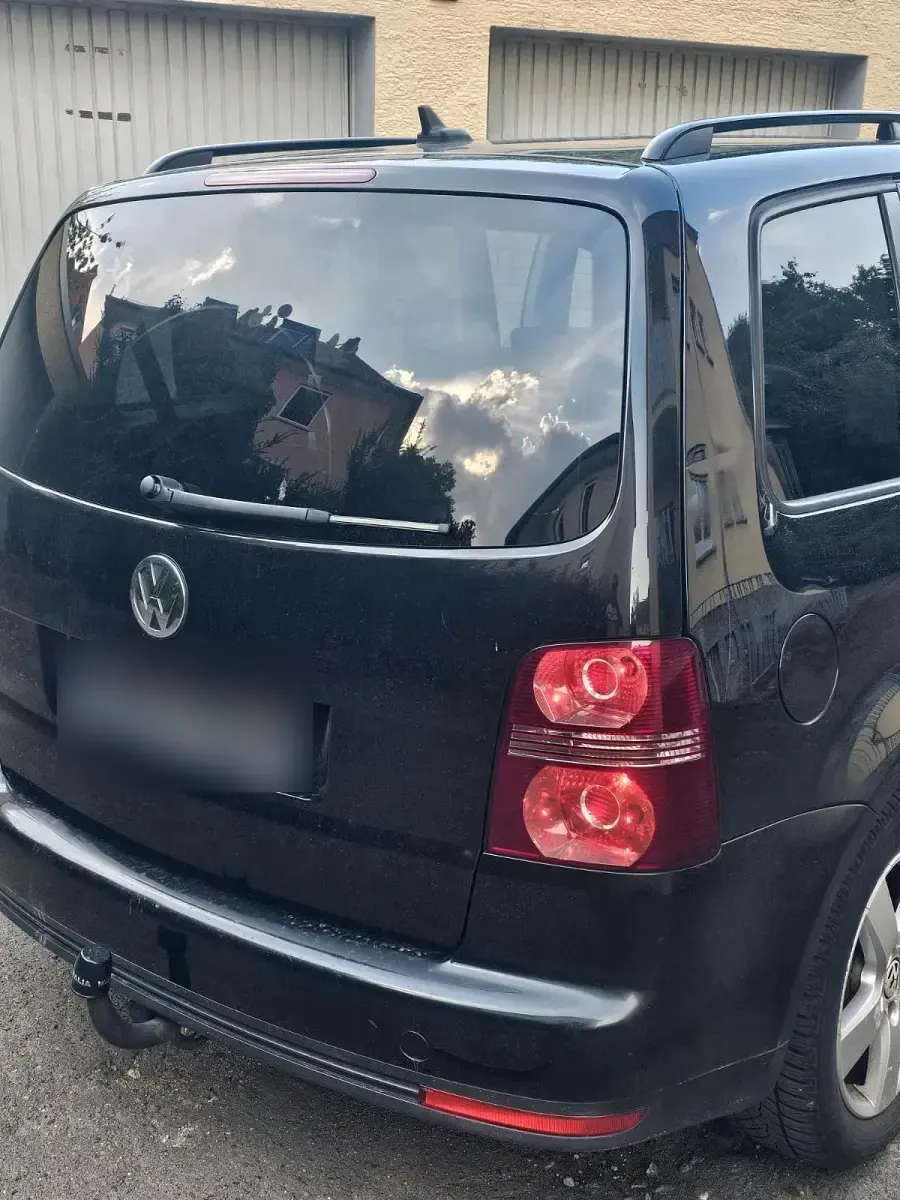 Gebraucht VW Touran Trendline 150 PS (110 kW) 2009 Schwarz Van / Kleinbus