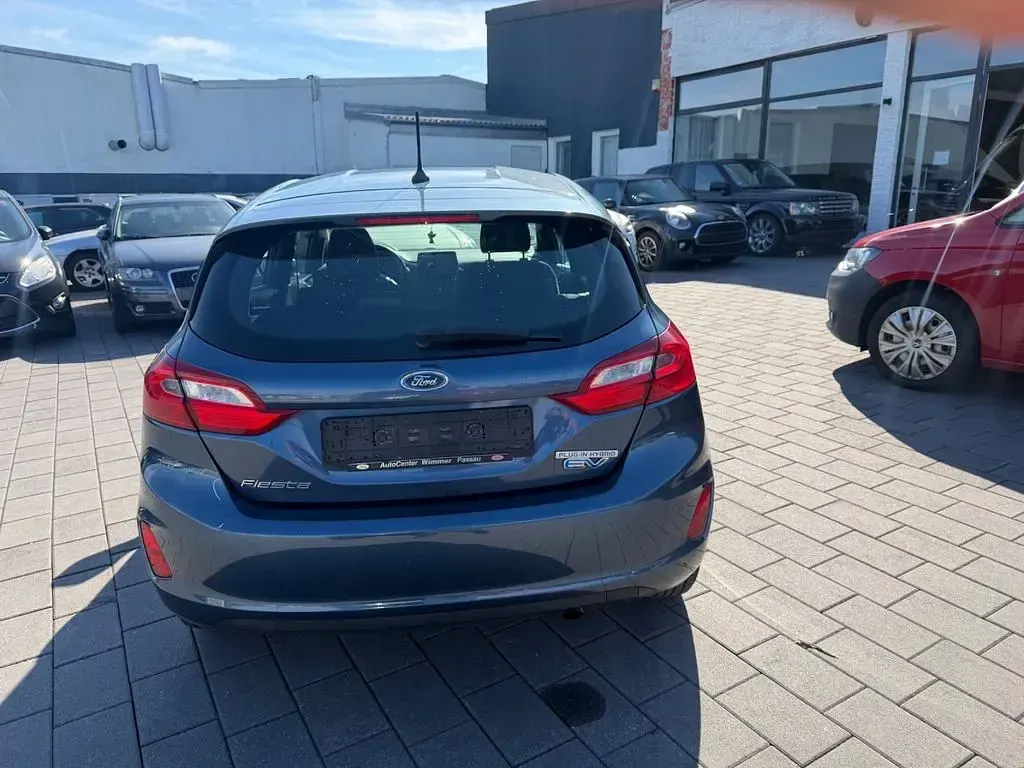 Gebraucht Ford Fiesta Cool & Connect 75 PS (55 kW) 2021 Blau Kleinwagen