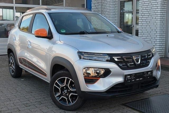 Silber Gebraucht 2021 Dacia Spring Comfort Plus Kleinwagen | 9.285 € (Fairer Preis) - Bild 1/4