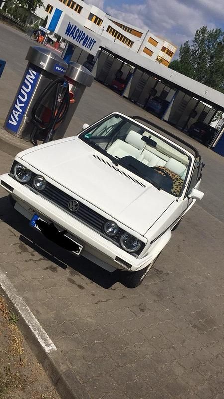 Weiß Gebraucht 1988 VW Golf Cabriolet Cabrio | 13.599 € - Bild 1/4