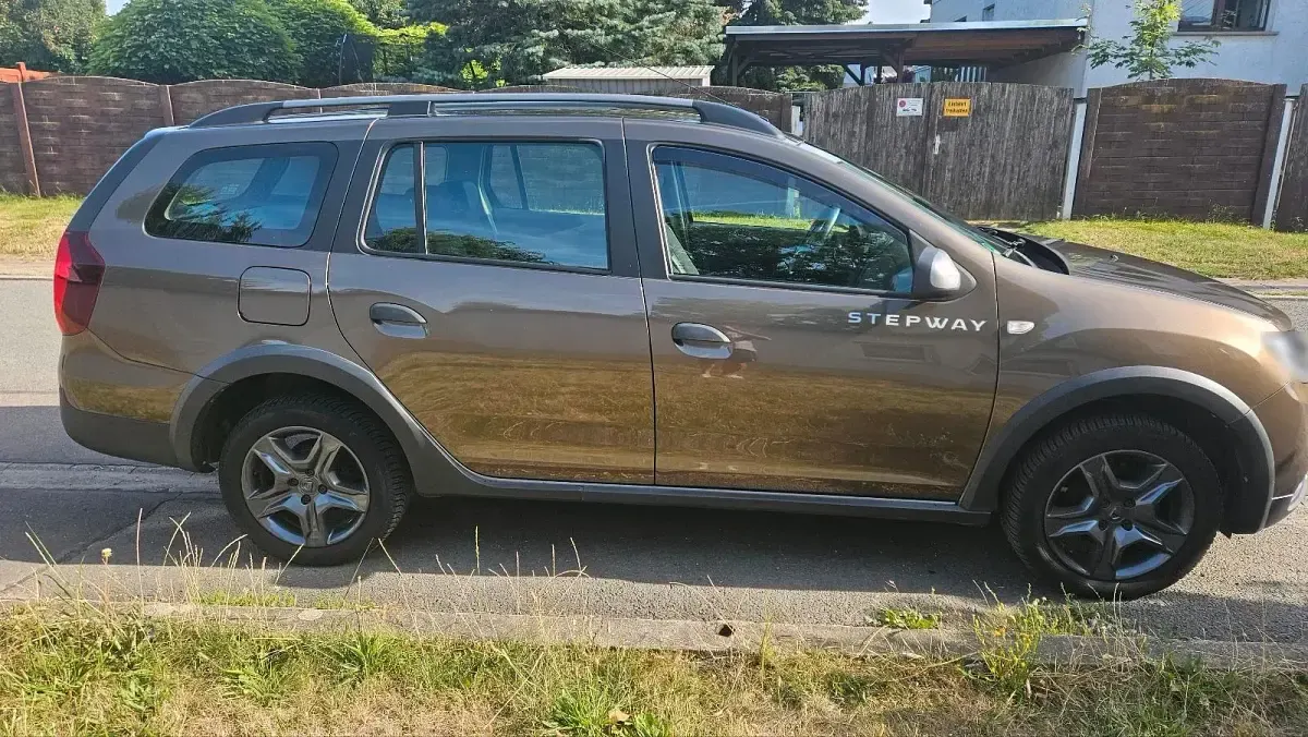 Gebraucht Dacia Logan Stepway 90 PS (66 kW) 2018 Braun Kombi
