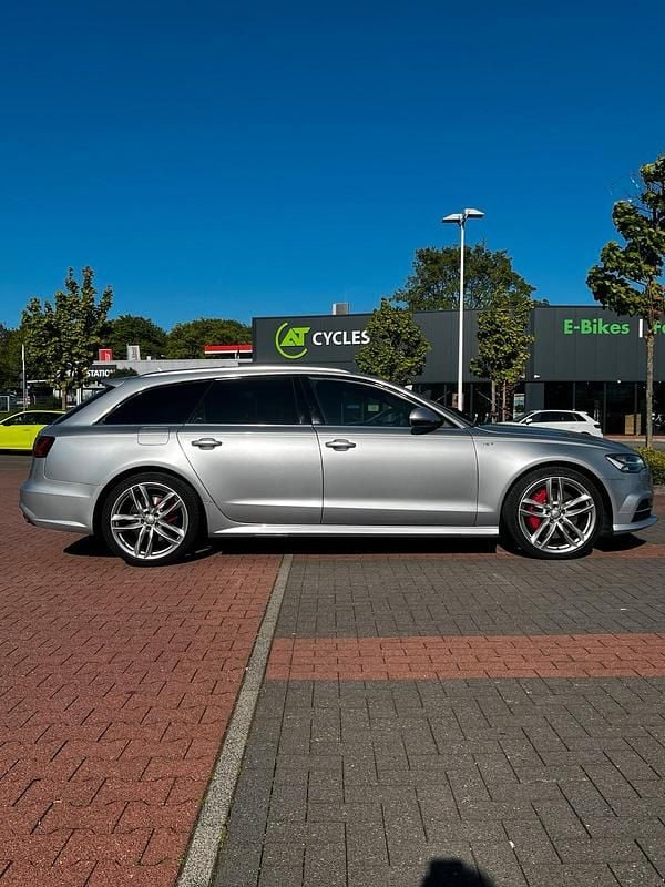 Używany Audi A6 Competition 326 KM (239 kW) 2017 Srebrny Kombi