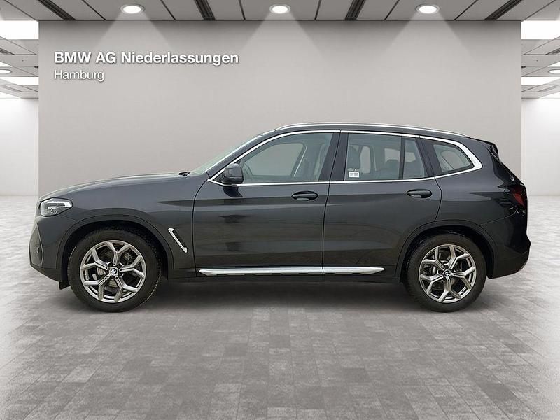 Gebraucht BMW X3 Sport Line 184 PS (135 kW) 2022 Grau SUV