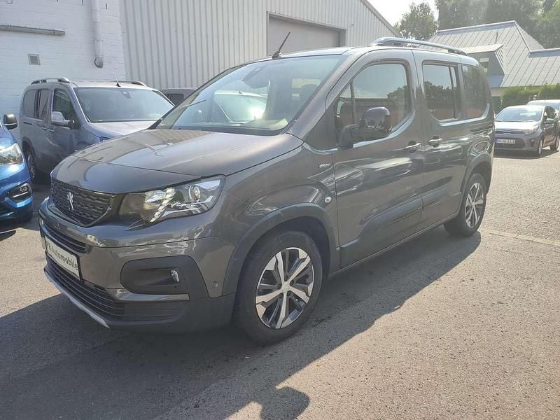 Grau Gebraucht 2019 Peugeot Rifter GT-line Van / Kleinbus | 23.999 € (Fairer Preis) - Bild 1/4