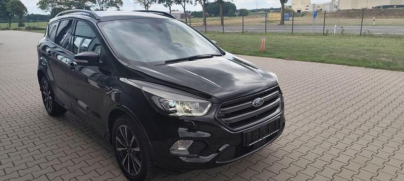 Gebraucht Ford Kuga ST-Line 179 PS (131 kW) 2020 Schwarz SUV