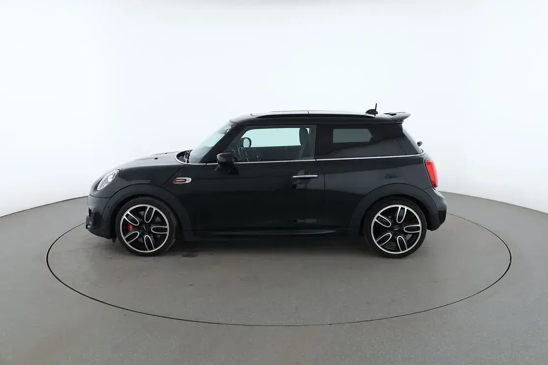 Gebraucht Mini John Cooper Works 231 PS (169 kW) 2020 Grün Kleinwagen