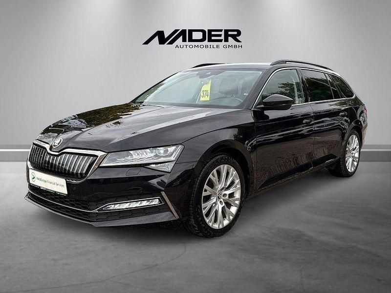 Schwarz Gebraucht 2021 Skoda Superb Ambition Limousine | 19.990 € (Teuer) - Bild 1/4