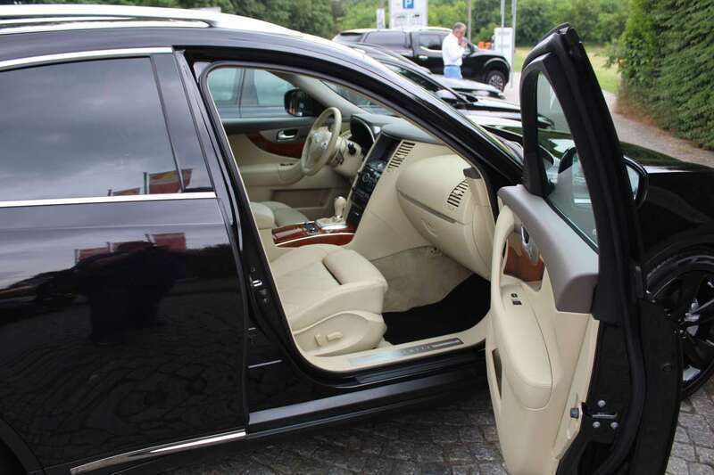 Gebraucht 2015 Infiniti QX70 Premium SUV | 23.999 € - Bild 1/2