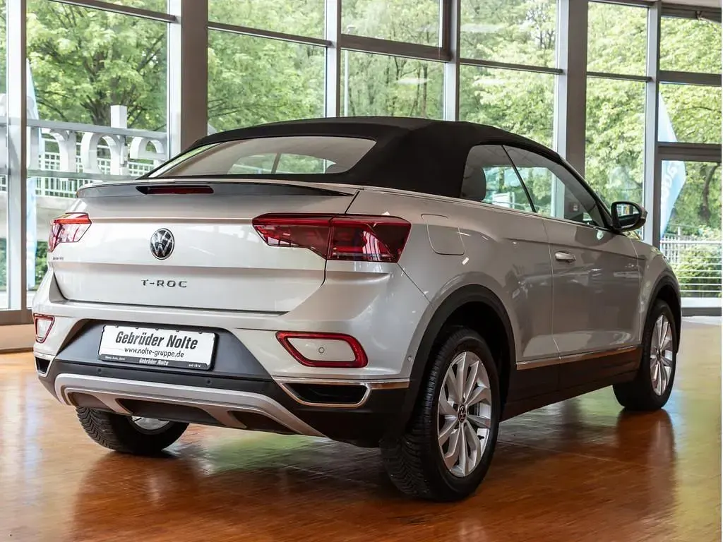 Gebraucht VW T-Roc Style 110 PS (80 kW) 2022 Silber / SUV