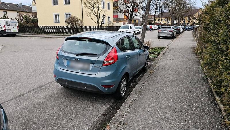 Gebraucht Ford Fiesta Trend 82 PS (60 kW) 2009 Andere farben Kleinwagen