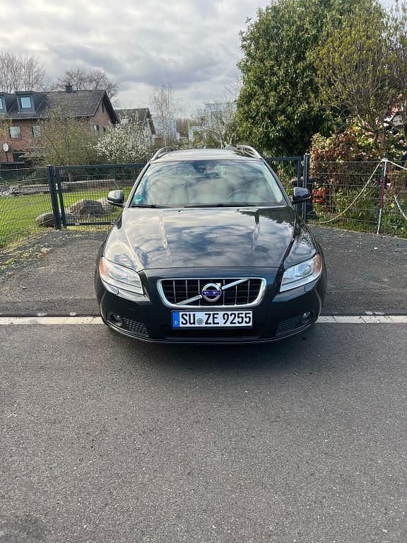 Gebraucht Volvo V70 163 PS (119 kW) 2012 Grau Kombi