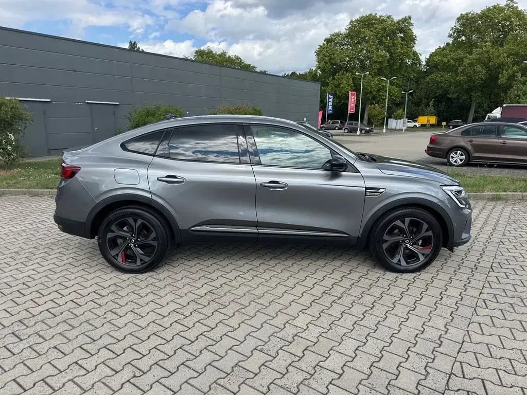 Gebraucht Renault Arkana Bose Edition 140 PS (102 kW) 2021 Grau SUV