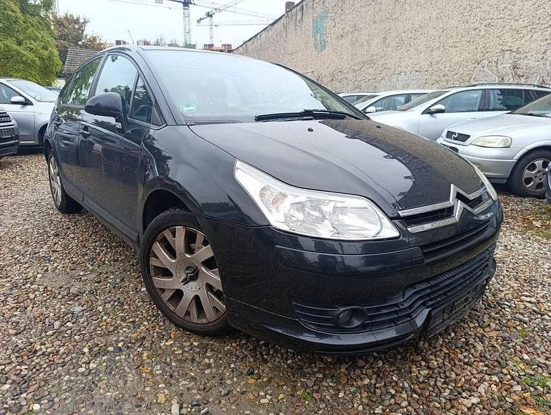 Farbe schwarz obsidien/metalli Gebraucht 2006 Citroën C4 VTR Sport Limousine | 2.450 € (Fairer Preis) - Bild 1/4