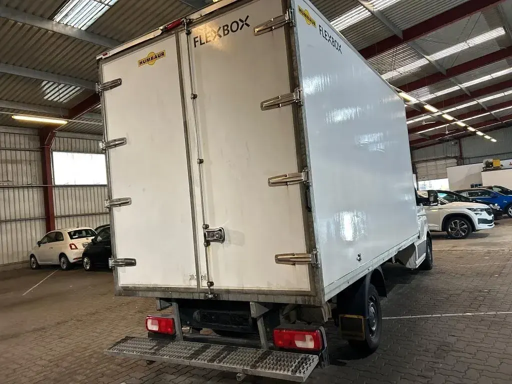 Gebraucht VW Crafter 140 PS (102 kW) 2024 Weiß Van