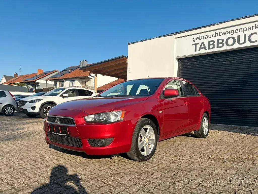 Gebraucht Mitsubishi Lancer Invite 143 PS (105 kW) 2011 Rot Limousine