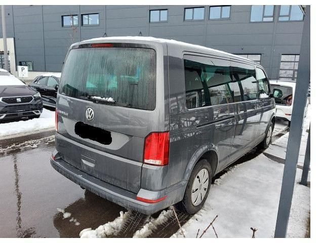 Gebraucht VW Caravelle Comfortline 150 PS (110 kW) 2023 Grau Van / Kleinbus