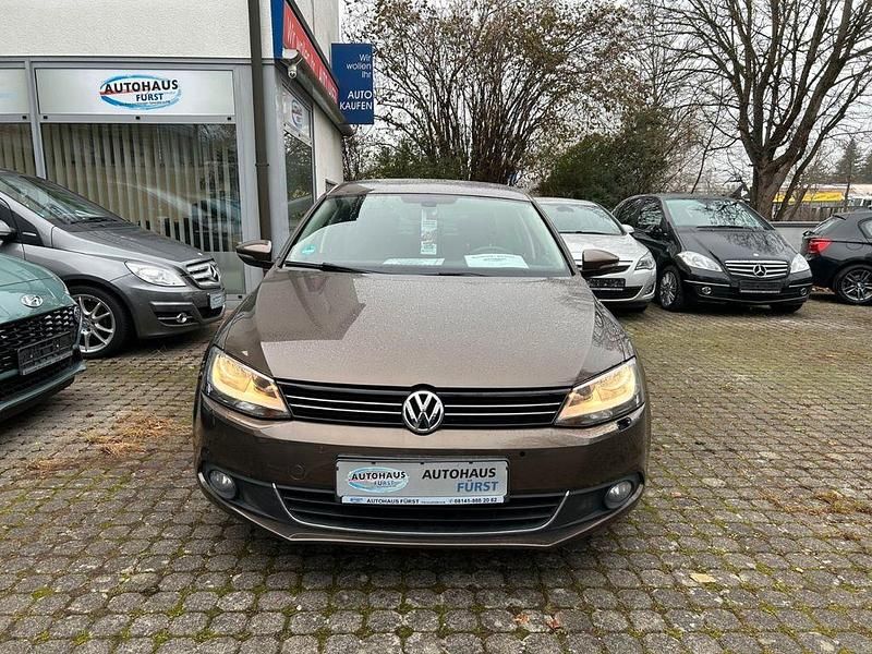 Brugt VW Jetta Highline 160 HK (117 kW) 2012 Brun Sedan