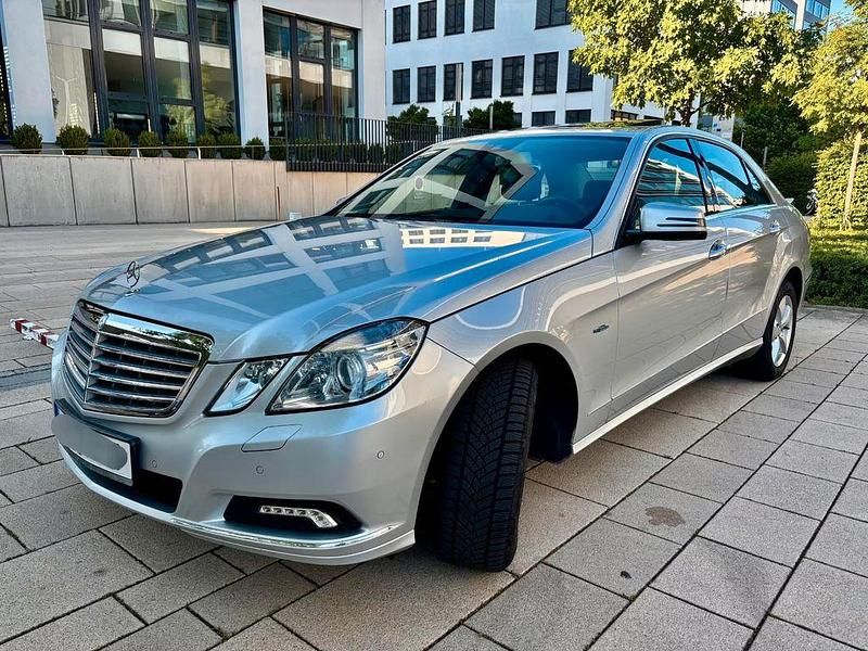 Brugt Mercedes E350 Elegance 292 HK (214 kW) 2010 Sølv Sedan