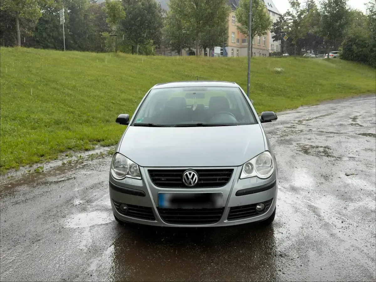 Gebraucht VW Polo 80 PS (58 kW) 2007 Grau Kleinwagen