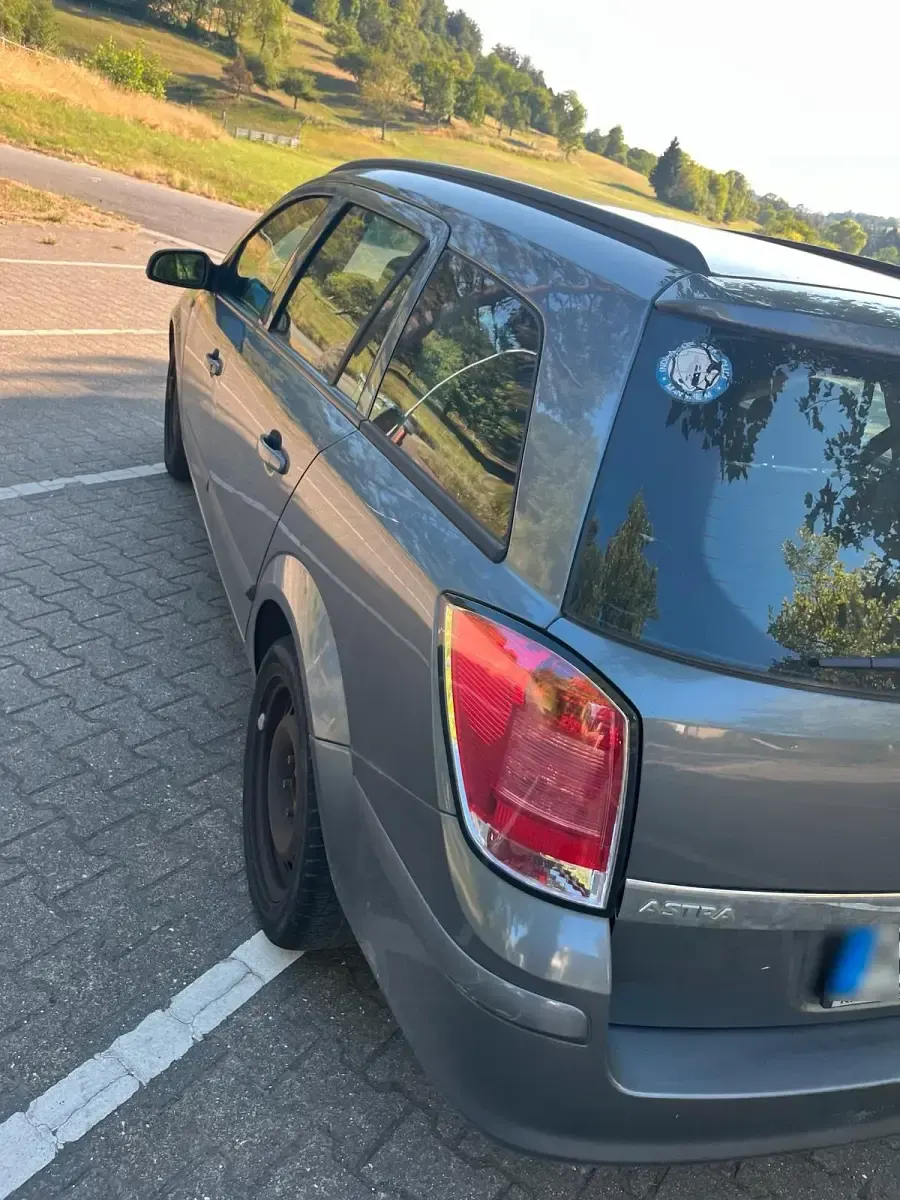 Gebraucht Opel Astra 105 PS (77 kW) 2005 Grau Kombi