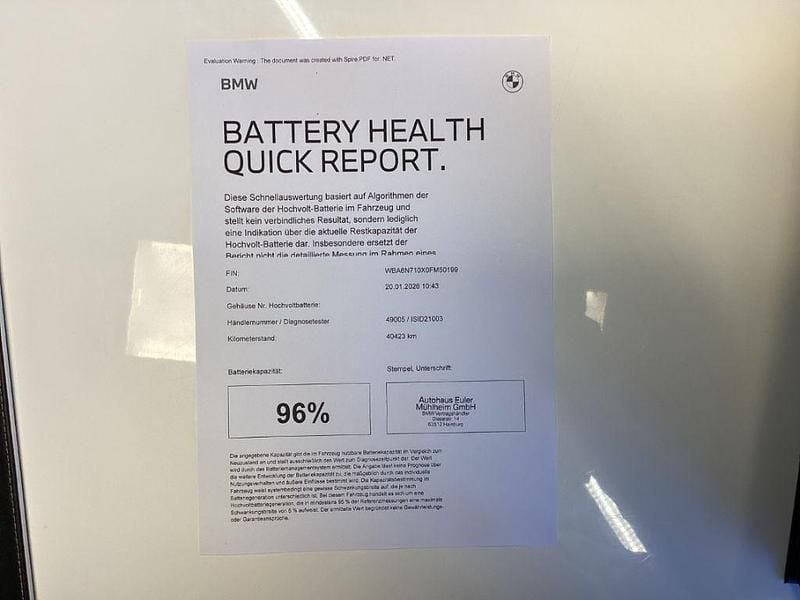 Grau Gebraucht 2022 BMW 330e Performance Limousine | 34.499 € (Guter Preis) - Bild 1/1