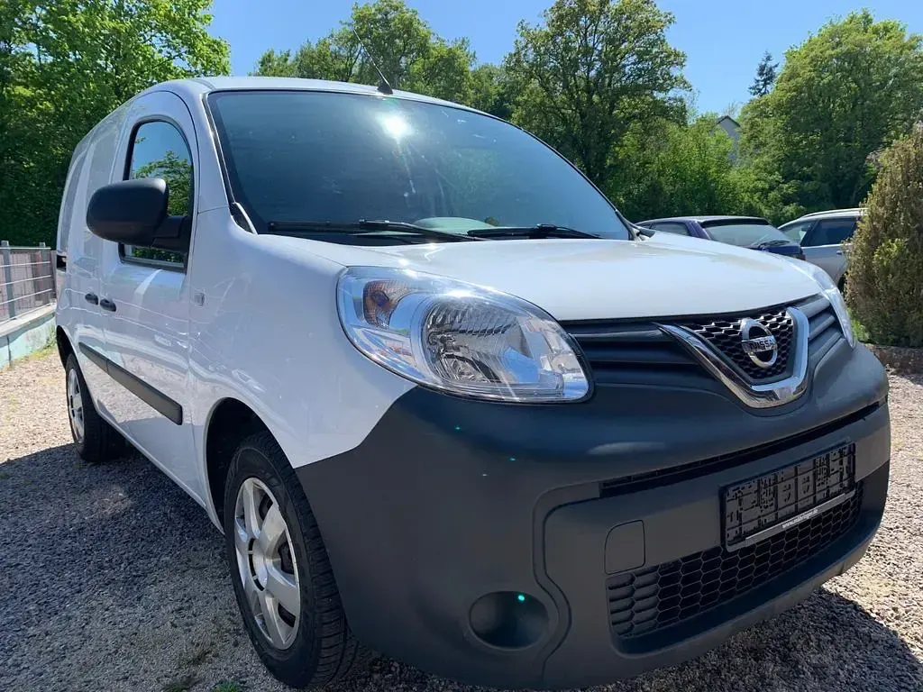 Gebraucht Nissan NV250 95 PS (69 kW) 2021 Weiß Van