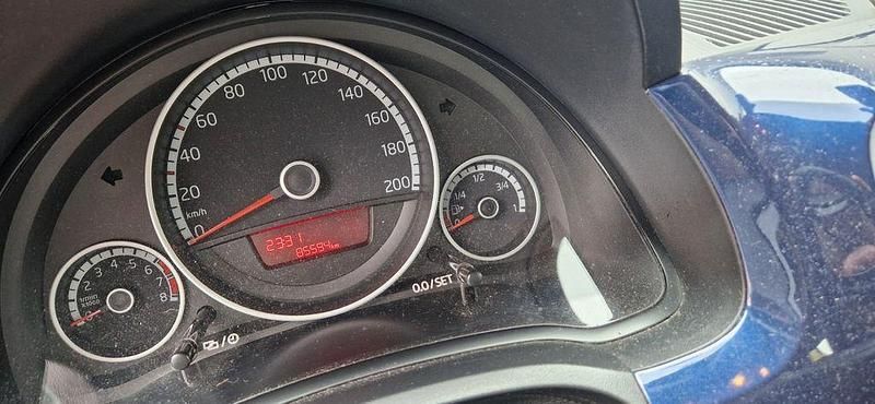 Gebraucht VW up! CLUB 75 PS (55 kW) 2016 Blau Kleinwagen