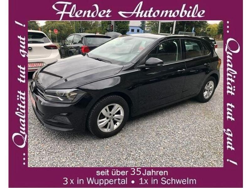 Schwarz Gebraucht 2018 VW Polo Comfortline Kleinwagen | 10.980 € (Etwas zu teuer) - Bild 1/4
