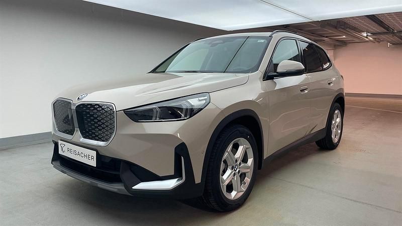 Neu 2025 BMW iX1 Performance SUV | 46.490 € (Superpreis) - Bild 1/4