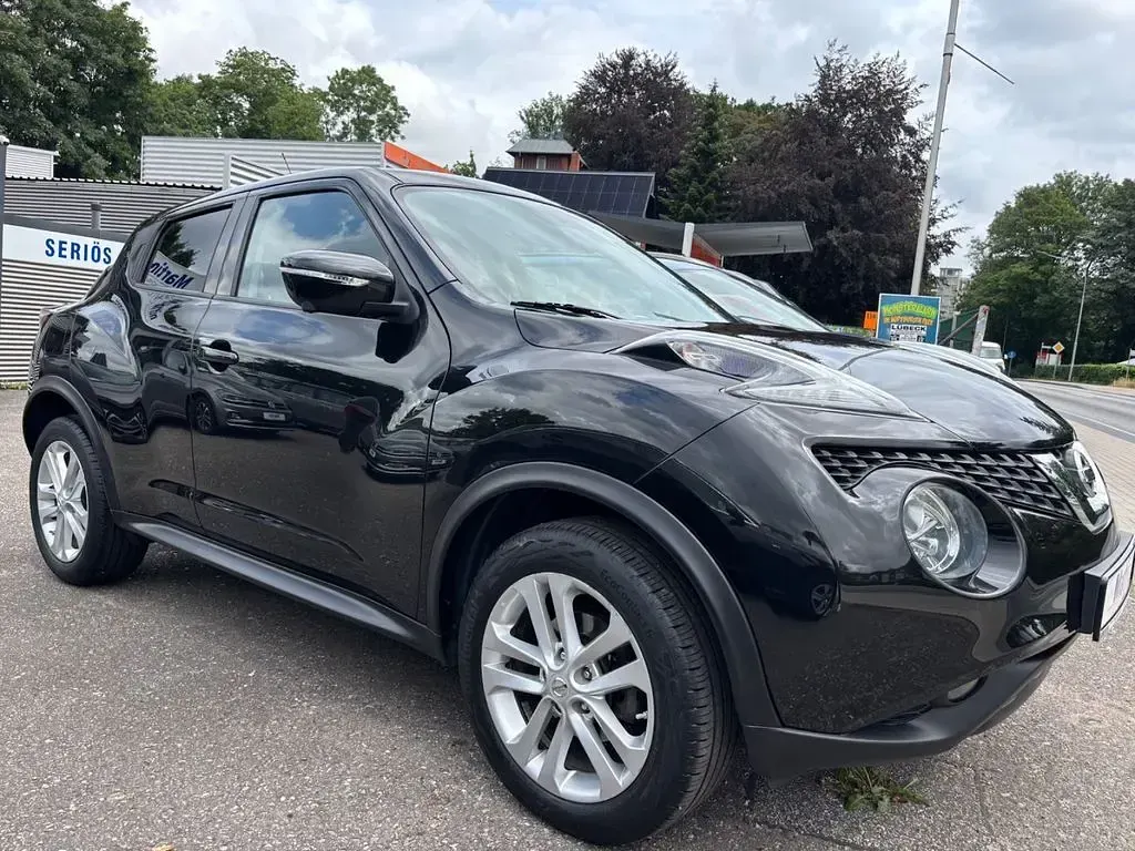 Gebraucht Nissan Juke Acenta 117 PS (86 kW) 2015 Schwarz SUV
